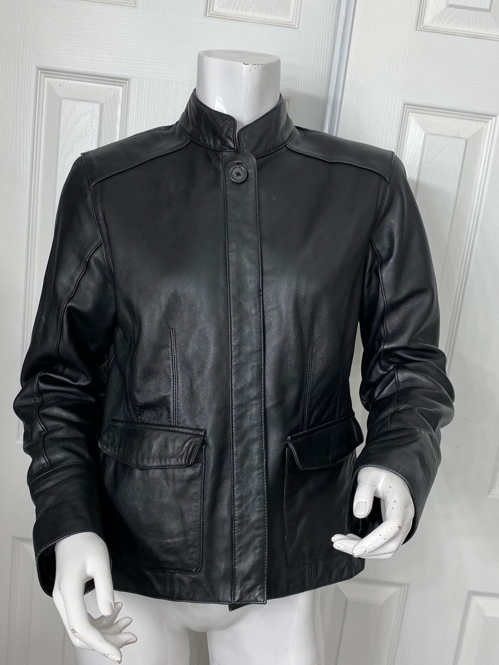 💯 Leather Button-Front Jacket - Picture 6 of 15